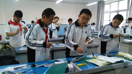 航天科技特色為北京航天中學發展助力